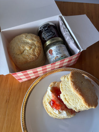 cream-tea-box-with-scone